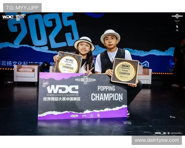 南京攀岩队在世界街舞大赛中的灵活性表现引发热议与赞赏