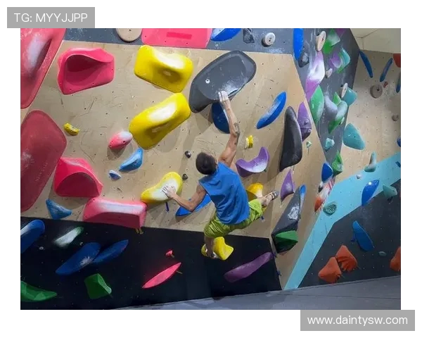 成都攀岩队的训练节奏与攀岩热点的深度解析与展望 成都攀岩队的训练节奏与攀岩热点的深度解析与展望