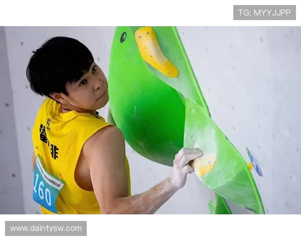 杭州攀岩队防守策略分析与比赛表现评估的全面探讨 杭州攀岩队防守策略分析与比赛表现评估的全面探讨