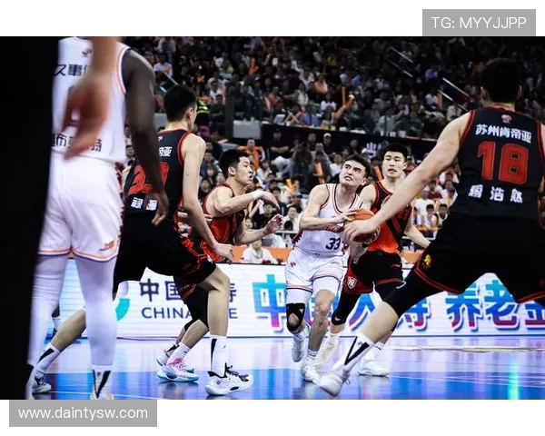 深入分析上海篮球队的运营策略与战术布局探讨 深入分析上海篮球队的运营策略与战术布局探讨