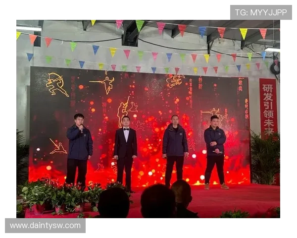 深圳街舞队勇攀高峰全国街舞大赛背后的奋斗与荣耀故事 深圳街舞队勇攀高峰全国街舞大赛背后的奋斗与荣耀故事