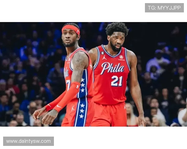 76人对决开拓者赛季焦点战役展现篮球魅力与团队精神 76人对决开拓者赛季焦点战役展现篮球魅力与团队精神