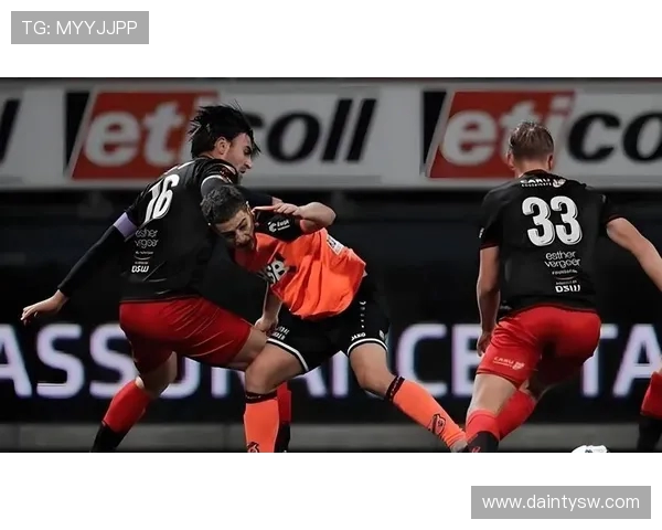 埃因霍温主场迎战赫拉克莱斯争夺荷甲积分榜重要位置