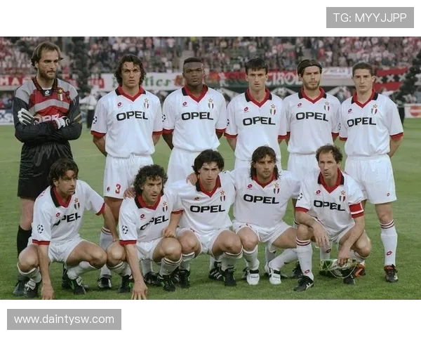 巴萨与米兰经典对决录播回顾精彩瞬间与战术分析