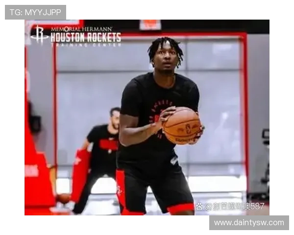 火箭队与雷霆队的激烈对决回顾及赛季分析四月二十四日的精彩瞬间