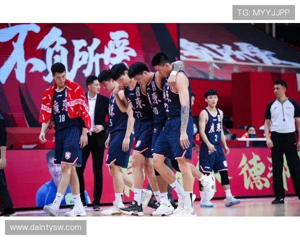 火箭队与小牛队精彩对决现场直播全程回顾与分析