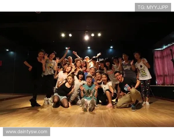 重庆街舞队的耐力挑战与成长之路探秘