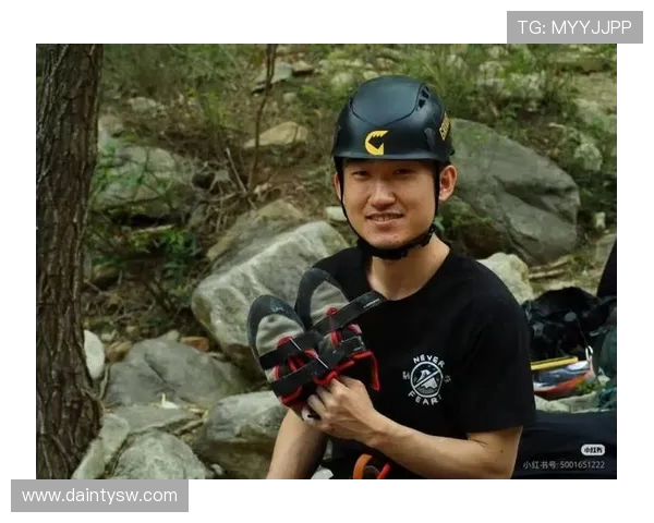 深圳攀岩队在攀岩节奏排行榜中荣获第八名展现实力与风采